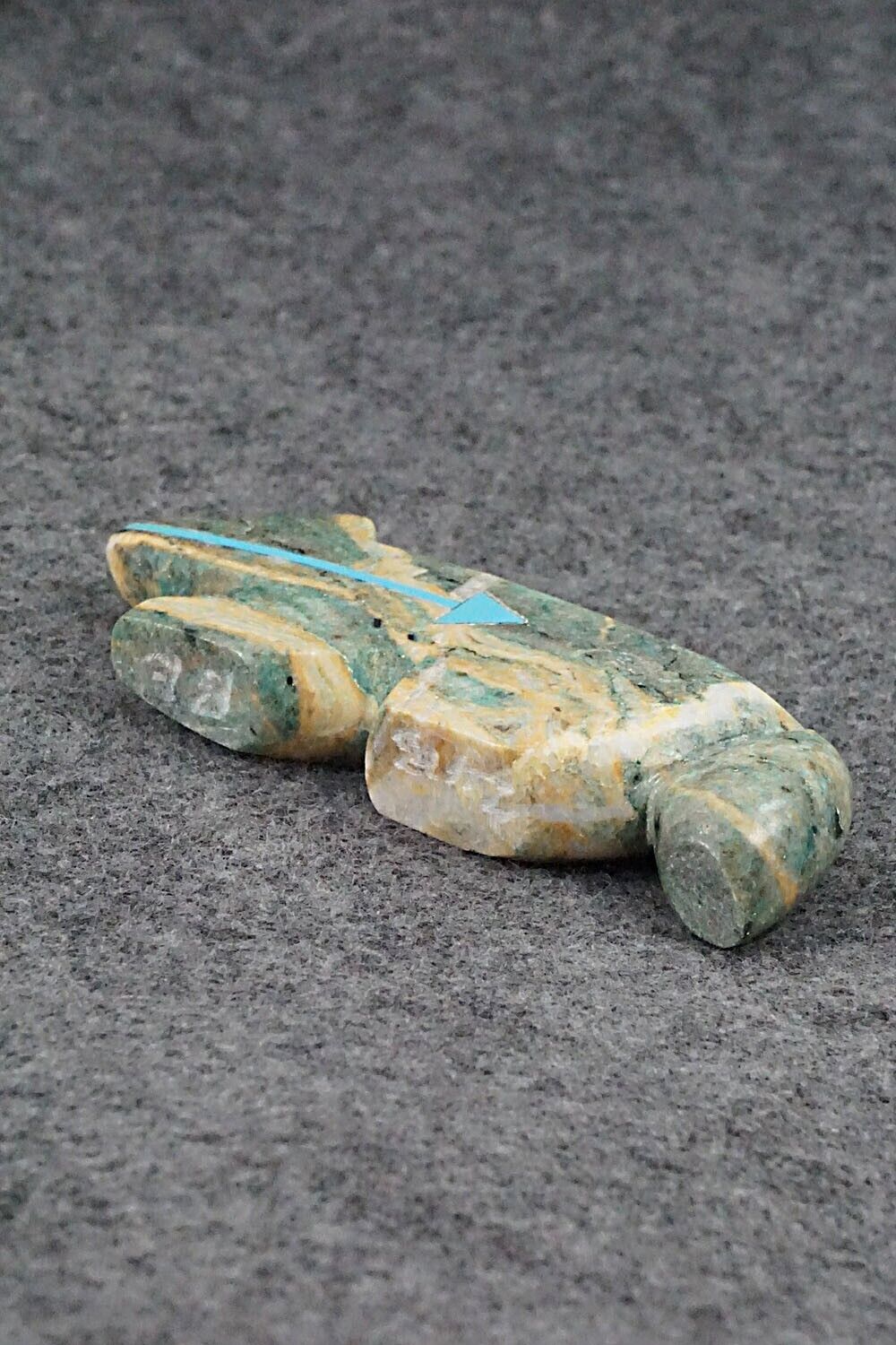 Wolf Zuni Fetish Carving - Bernard Laiwakete