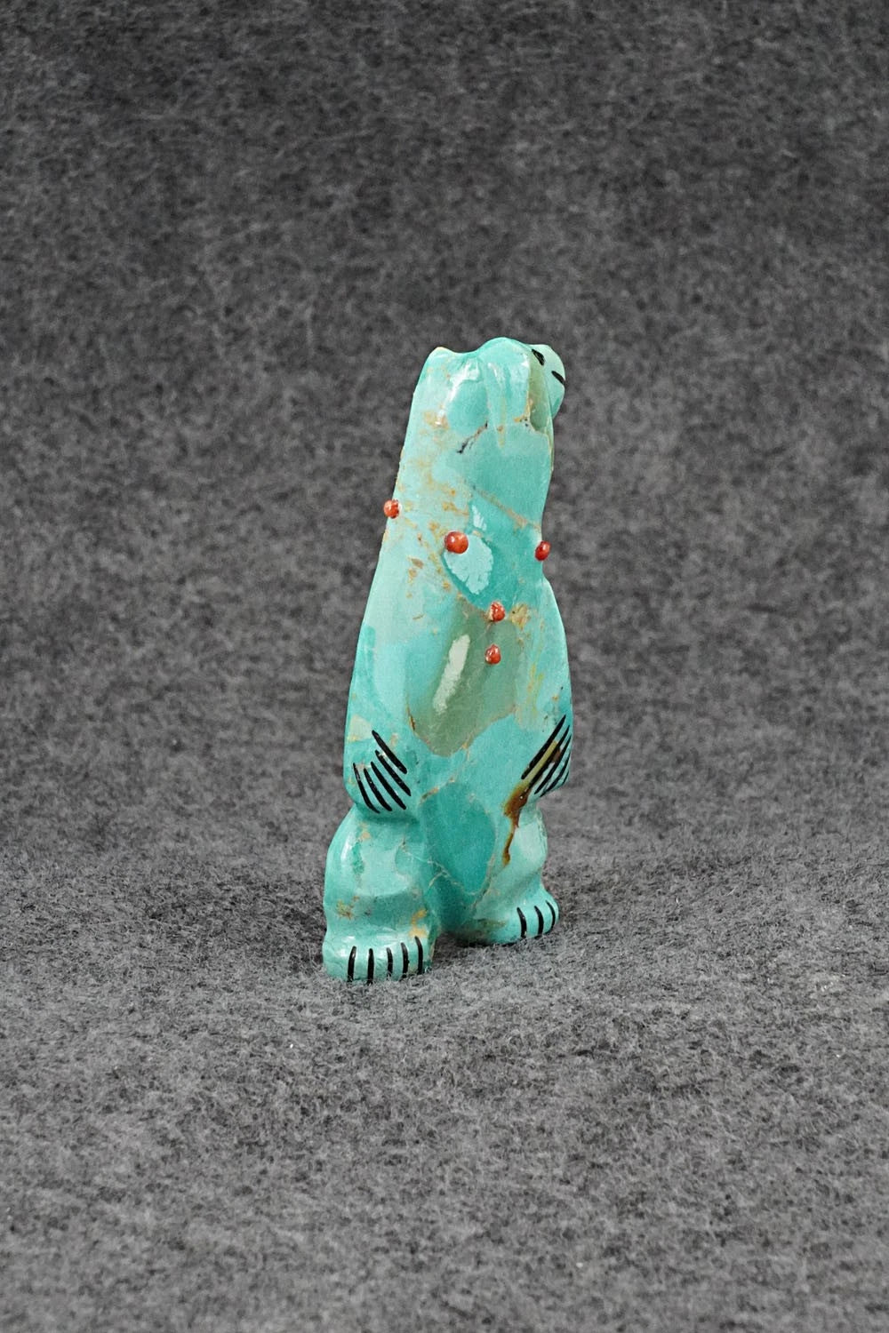 Bear Zuni Fetish Carving - Claudia Peina