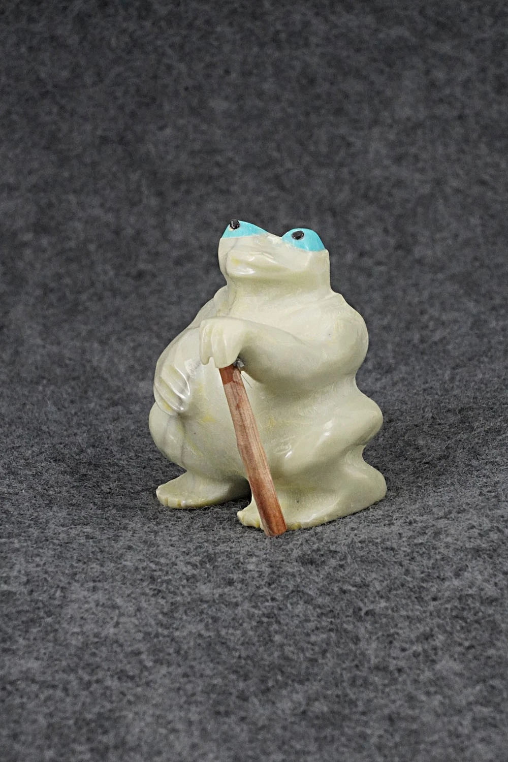 Frog Zuni Fetish Carving - Freddie Leekya