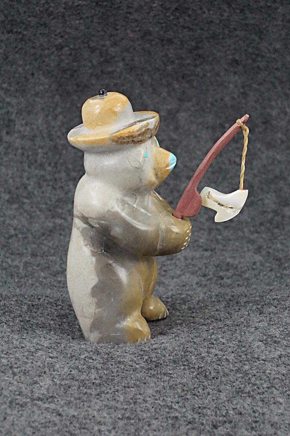 Bear with Fishing Pole Zuni Fetish Carving - Enrike Leekya