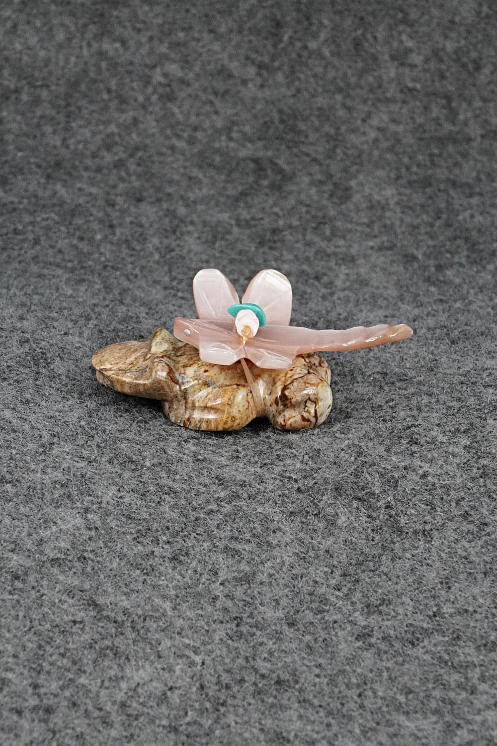 Frog Zuni Fetish Carving - Daisy Rose Leonard