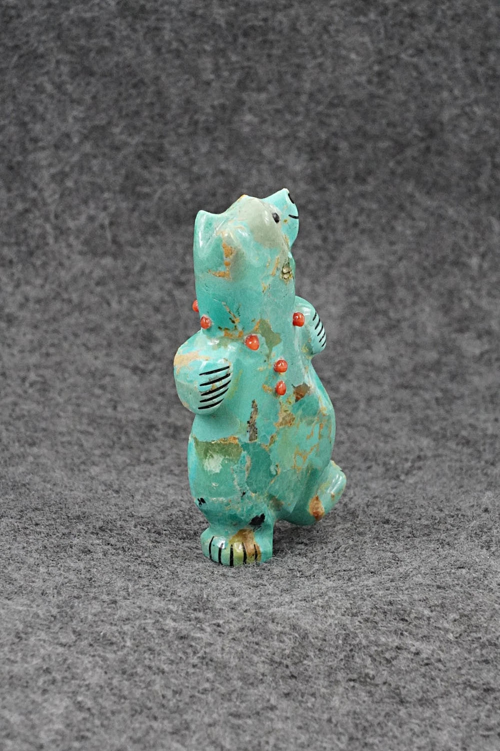 Bear Zuni Fetish Carving - Claudia Peina