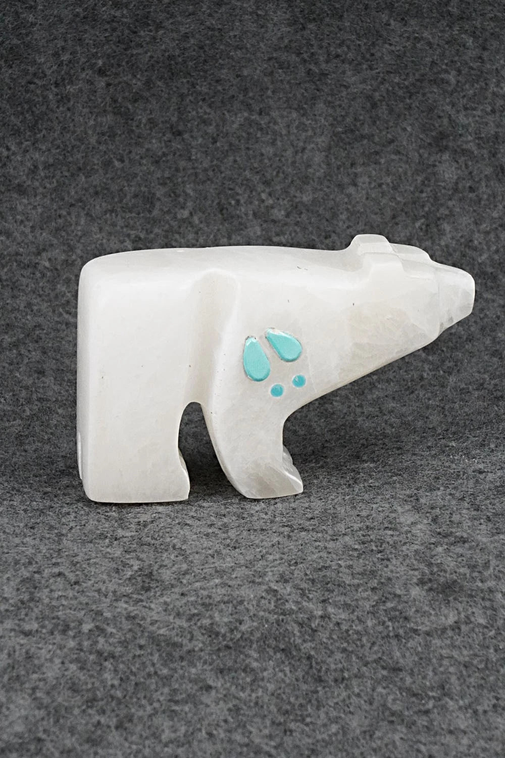 Bear Zuni Fetish Carving - Cody Nastacio