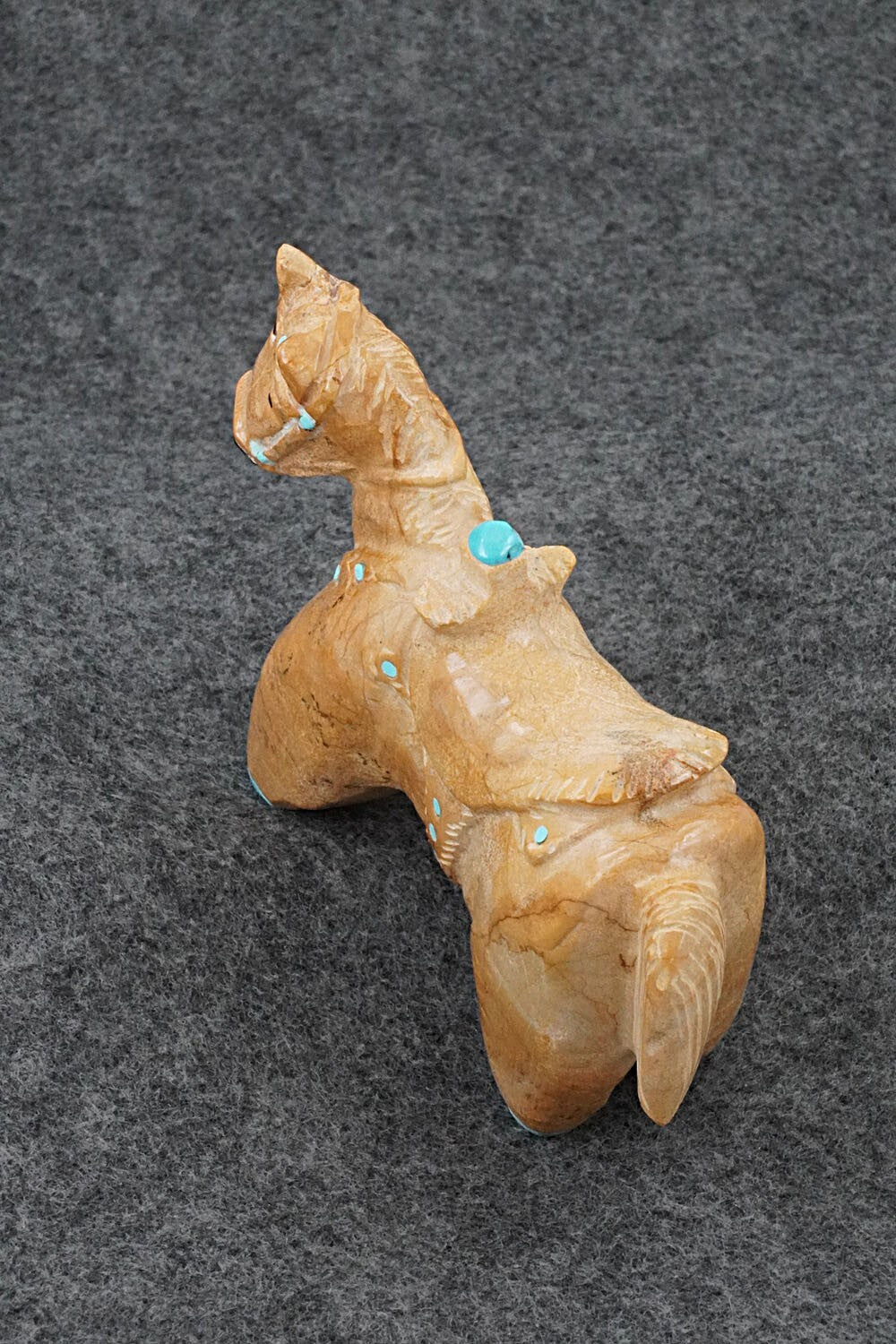 Horse Zuni Fetish Carving - Freddie Leekya
