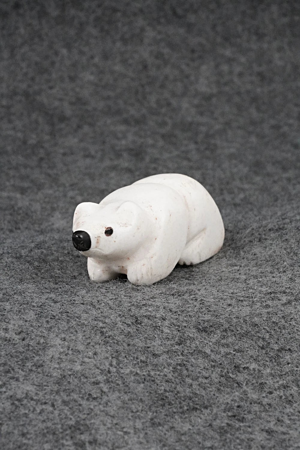 Bear Zuni Fetish Carving - Justin Red Elk