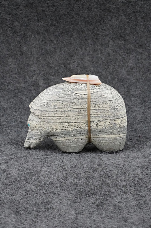 Bear Zuni Fetish Carving - Delvin Leekya