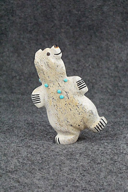 Bear Zuni Fetish Carving - Claudia Peina