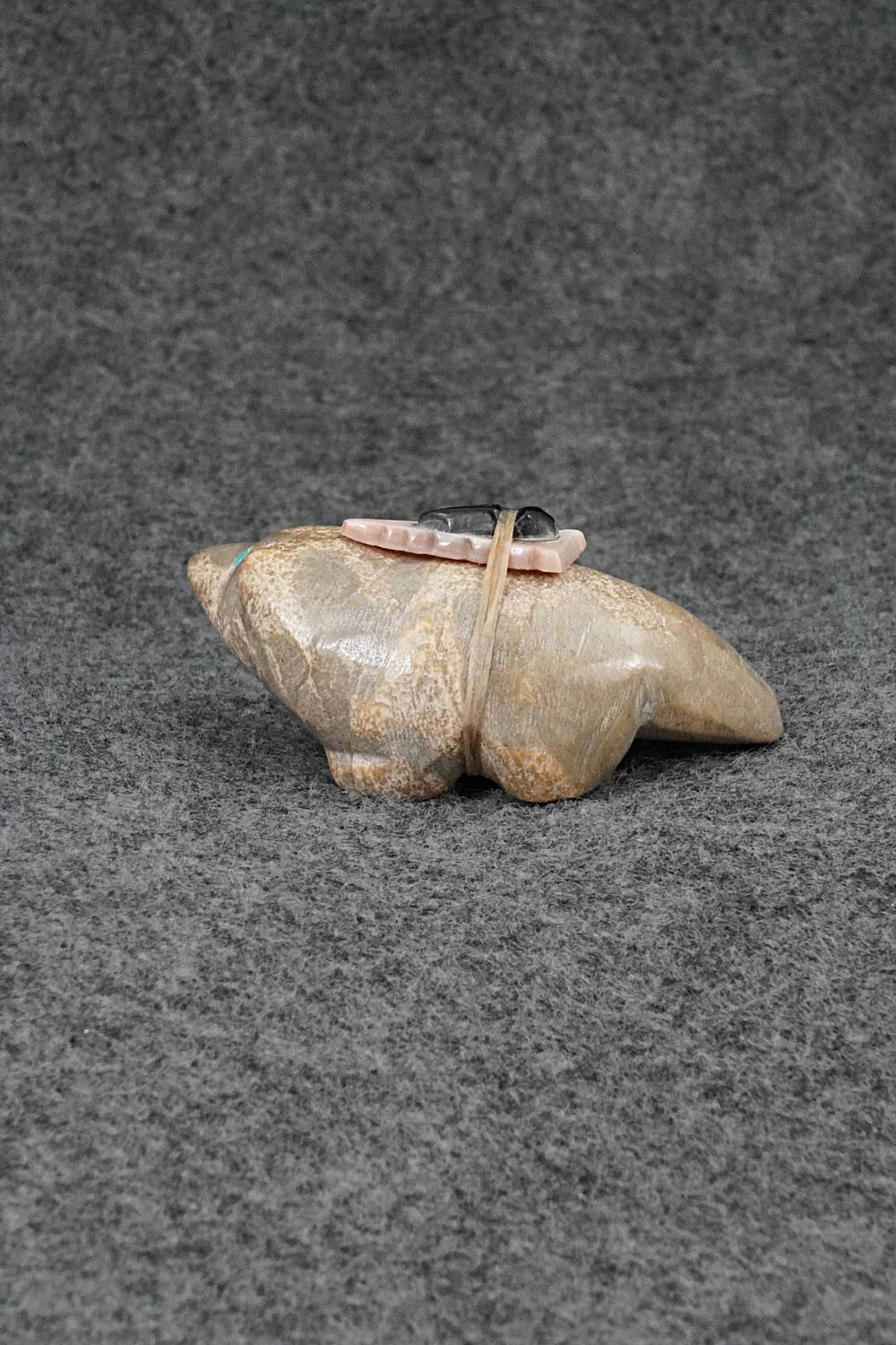 Badger Zuni Fetish Carving - Delvin Leekya