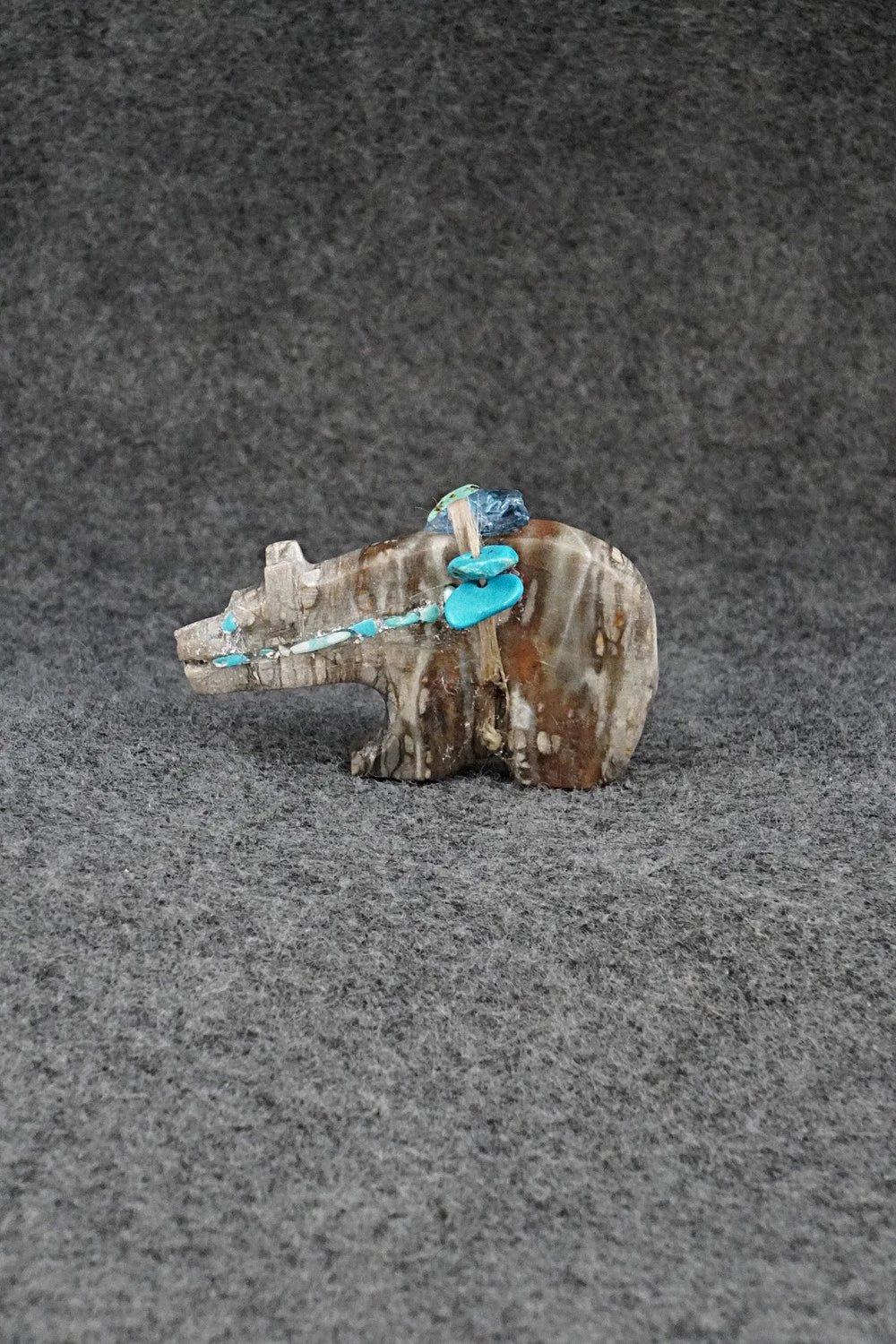 Bear Zuni Fetish Carving - Cletus Natewa