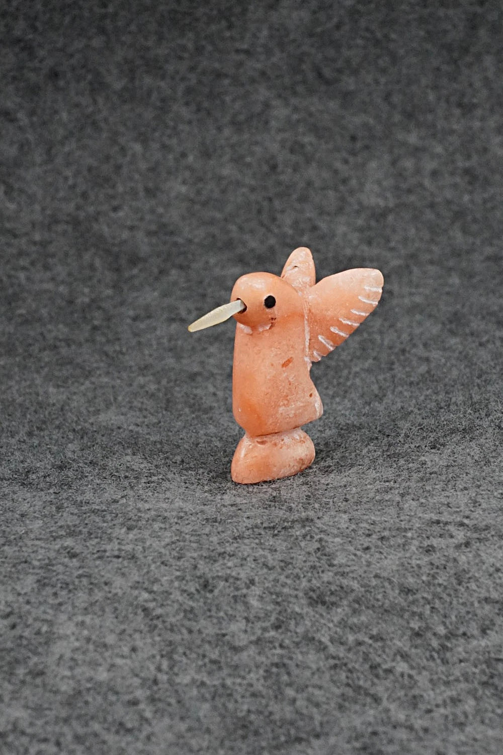 Humming Bird Zuni Fetish Carving - Justin Red Elk