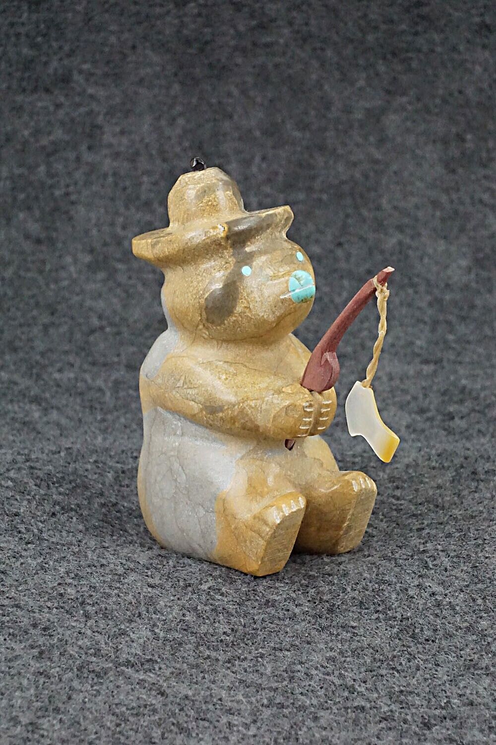 Bear with Fishing Pole Zuni Fetish Carving - Enrike Leekya