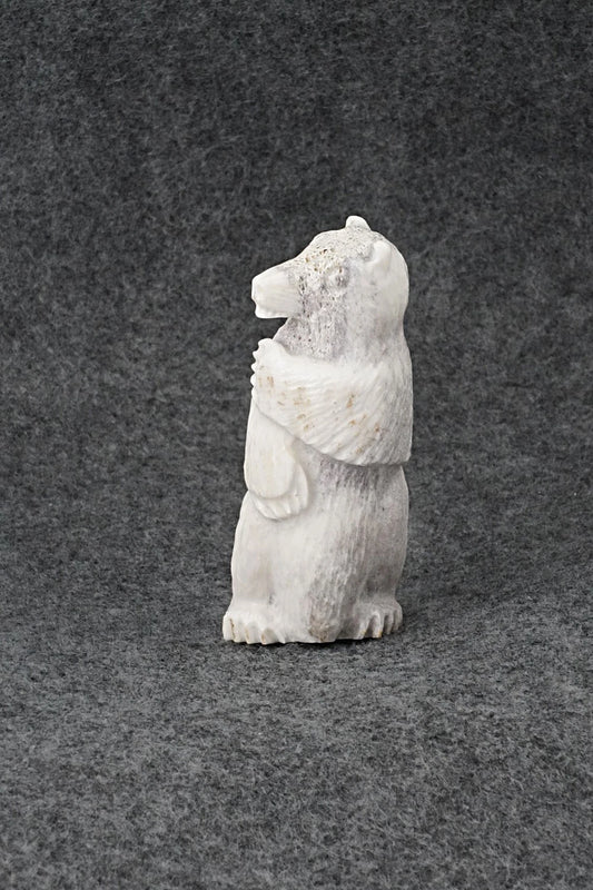 Bear Zuni Fetish Carving - Maxx Laate