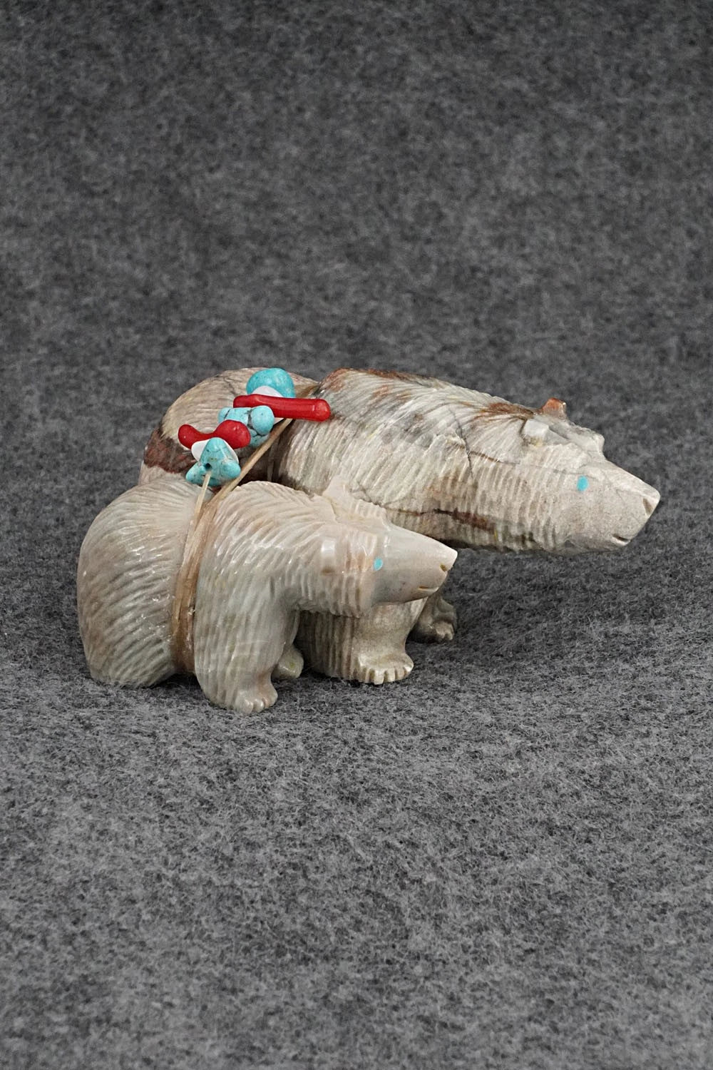 Bear Zuni Fetish Carving - Farlan & Paulette Quam