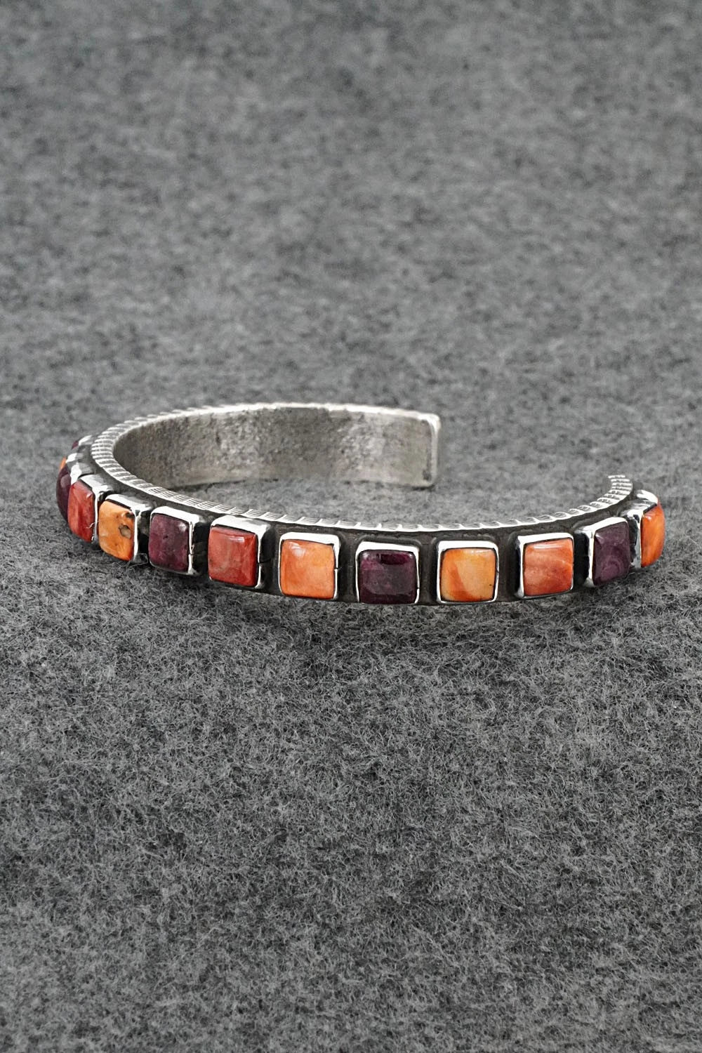 Spiny Oyster & Sterling Silver Bracelet - Ernest Rangel