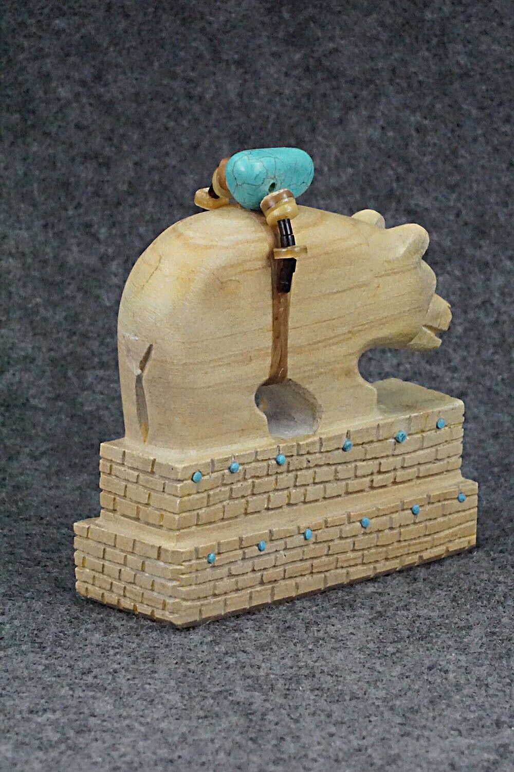 Bear Zuni Fetish Carving - Douglas Martza