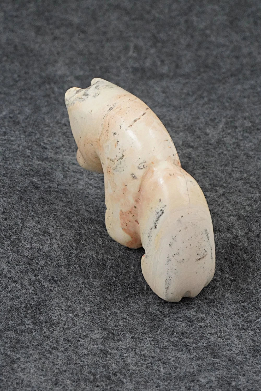 Bear Zuni Fetish Carving - Justin Red Elk