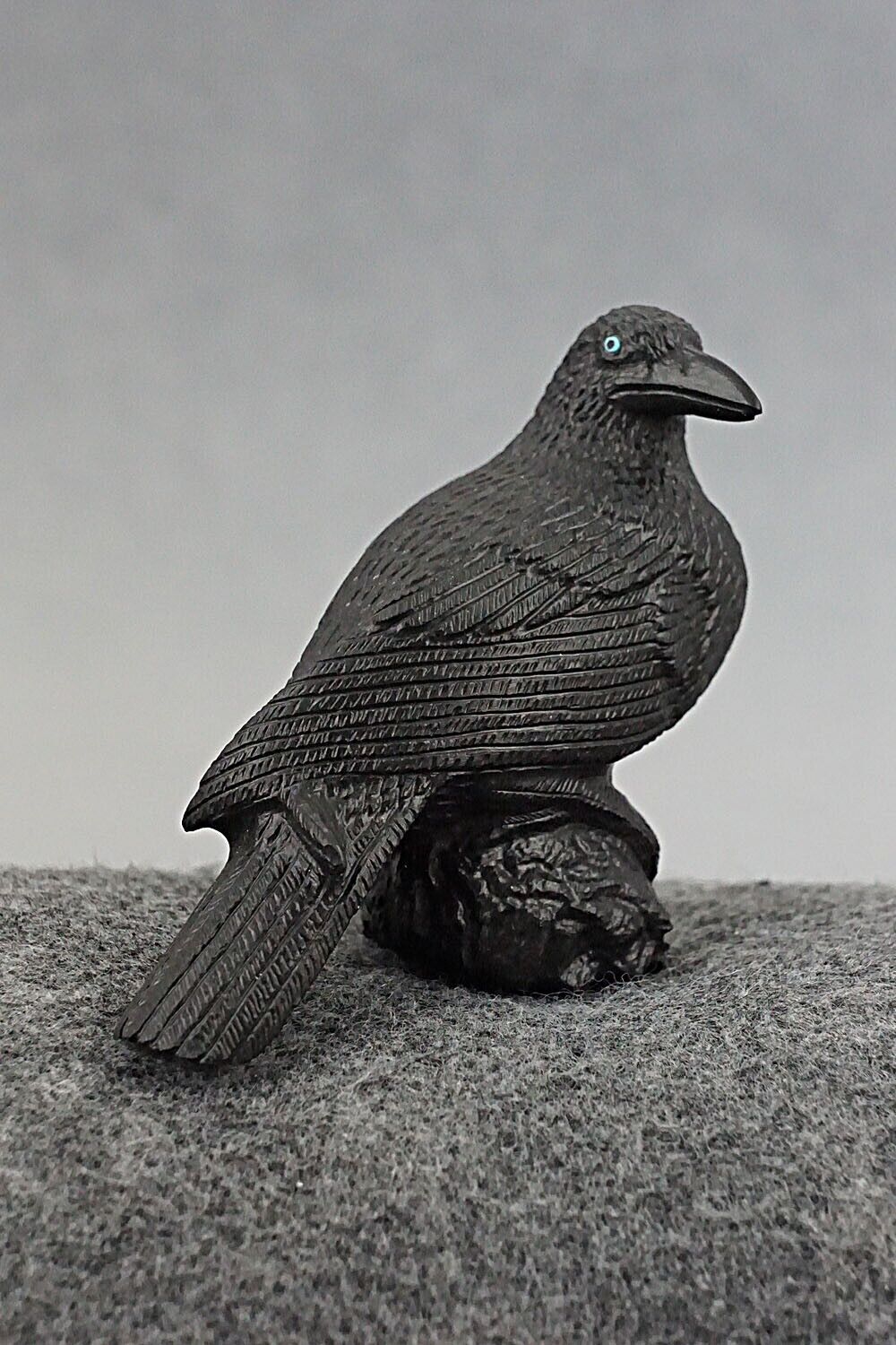 Crow Zuni Fetish Carving - Travis Lasiloo