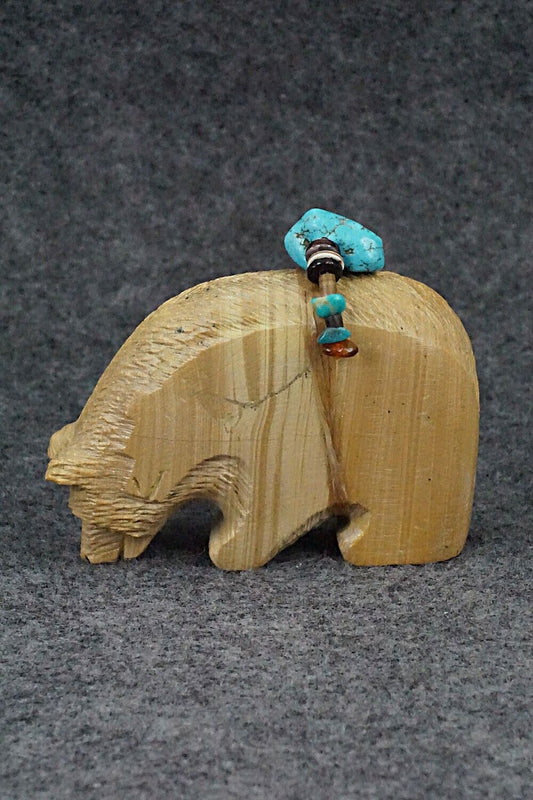 Bear Zuni Fetish Carving - Douglas Martza