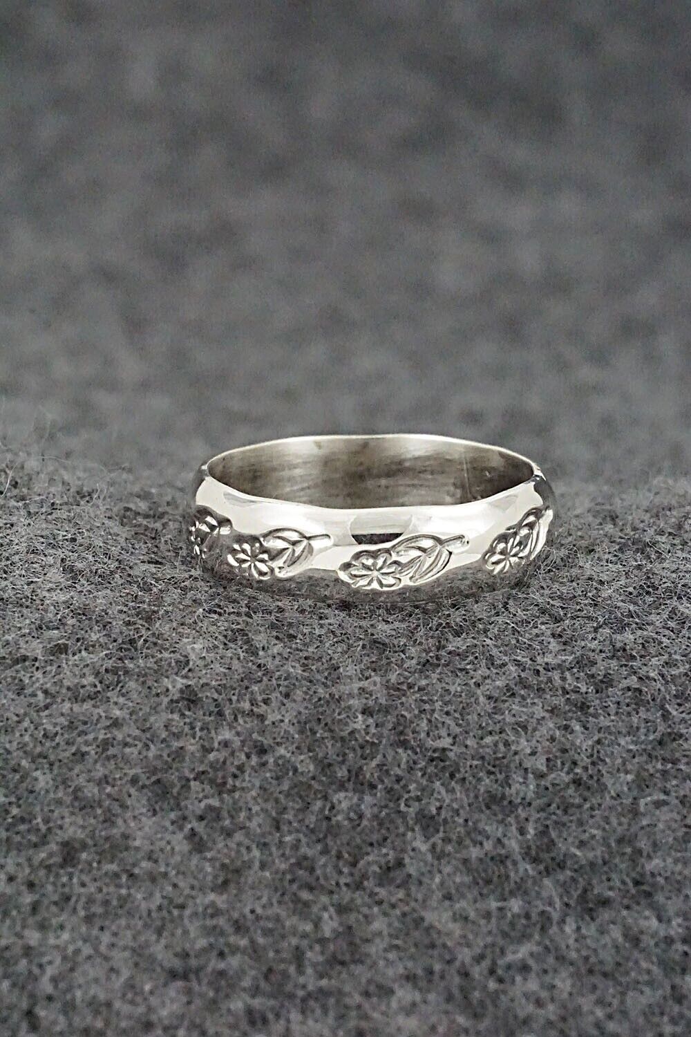 Sterling Silver Ring - Elaine Tahe - Size 9