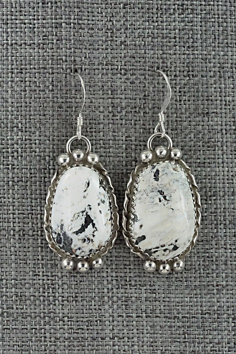 White Buffalo & Sterling Silver Necklace & Earrings Set - Alvin Joe
