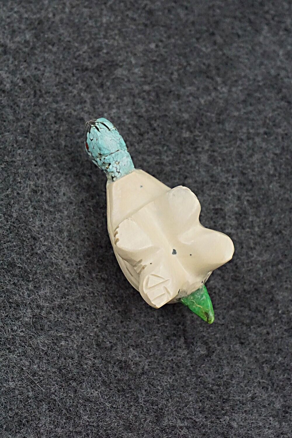 Turtle Zuni Fetish Carving - Louise Ponchuella