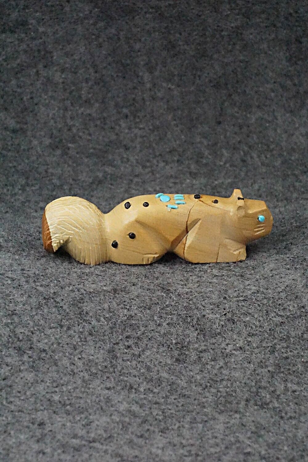 Squirrel Zuni Fetish Carving - Danette Laate