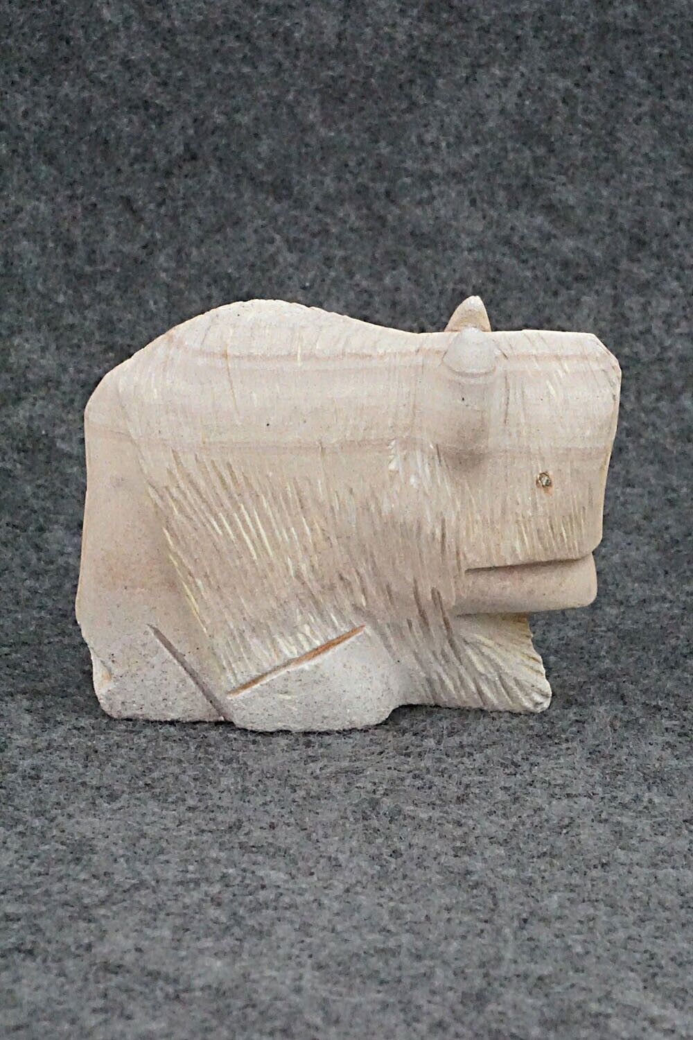 Buffalo Zuni Fetish Carving - Kenny Chavez