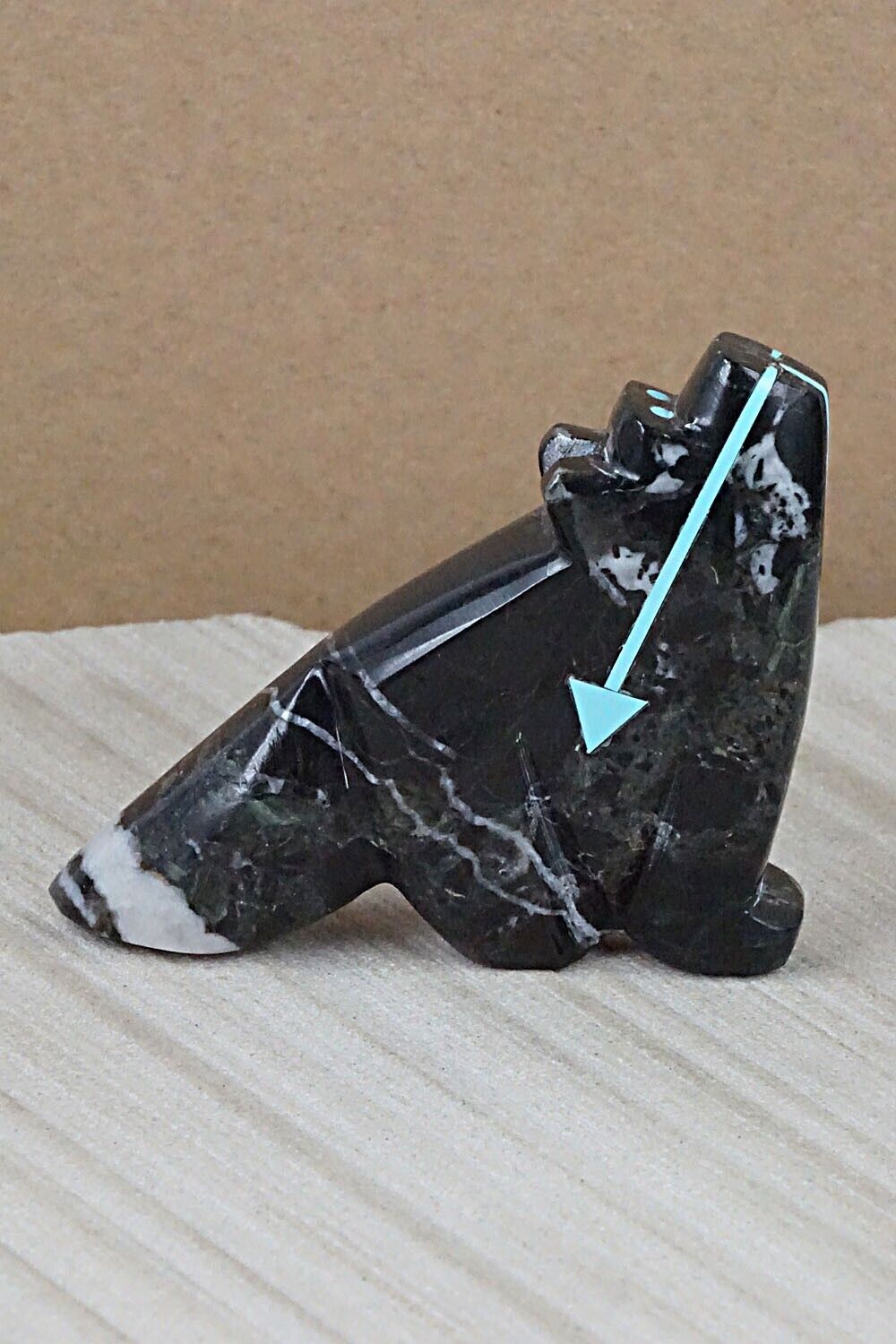 Wolf Zuni Fetish Carving - Bernard Laiwakete