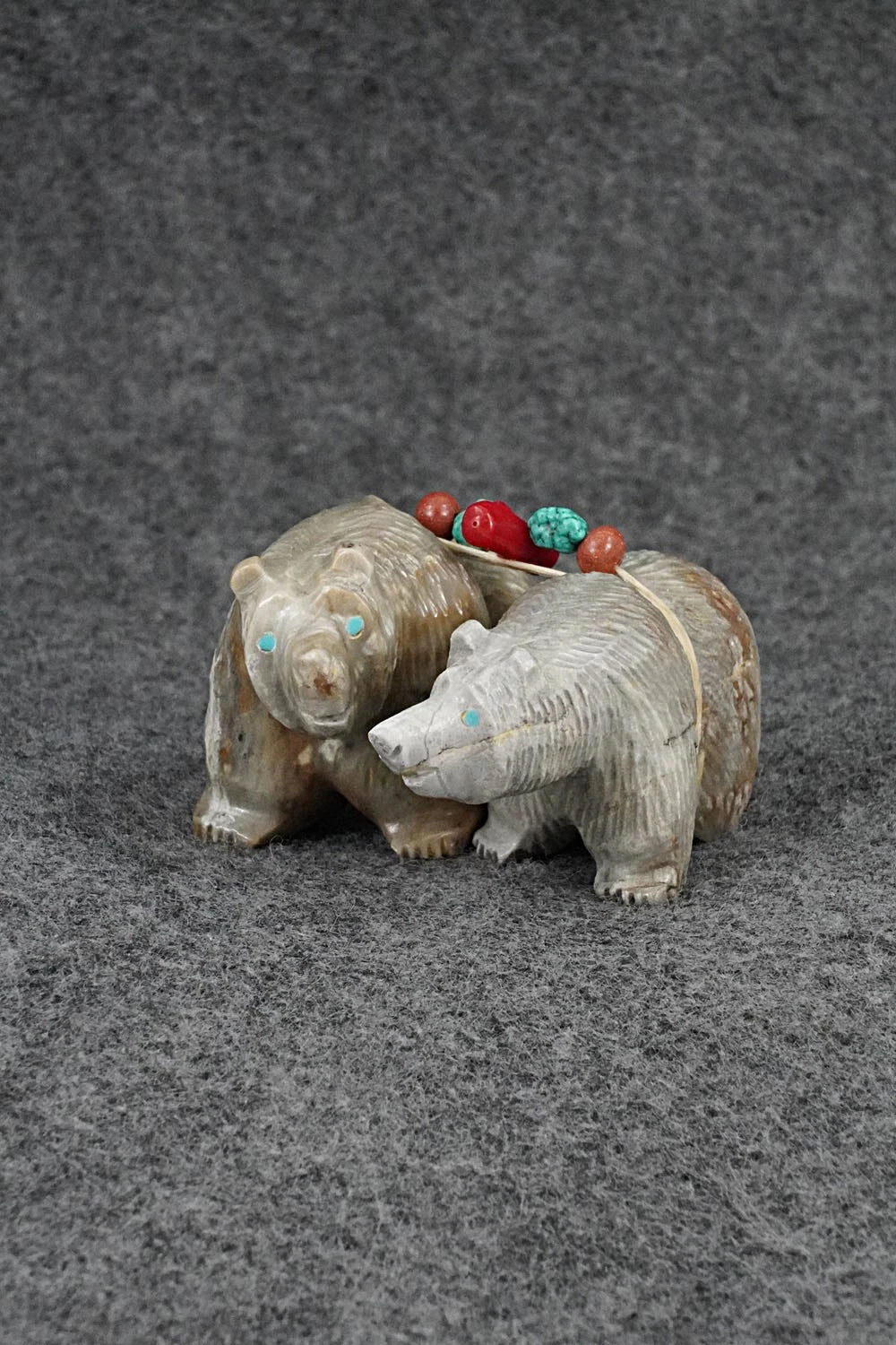 Bear Zuni Fetish Carving - Farlan & Paulette Quam