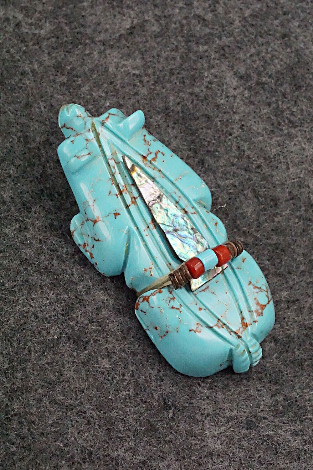 Badger Zuni Fetish Carving - Alex Tsethlikai