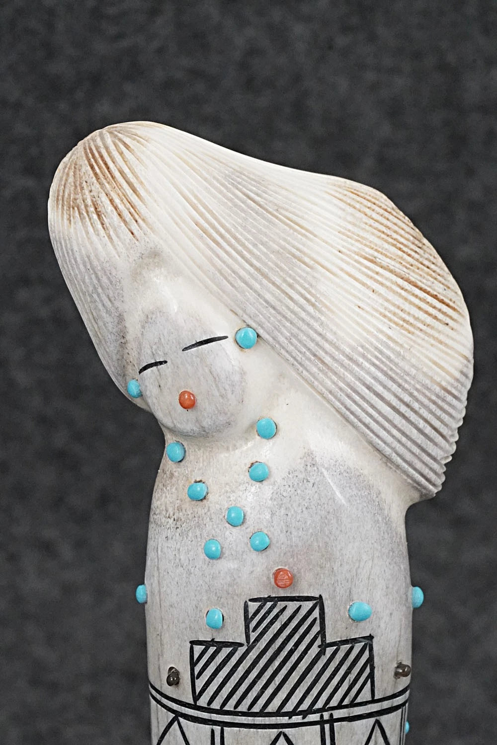 Corn Maiden Zuni Fetish Carving - Claudia Peina