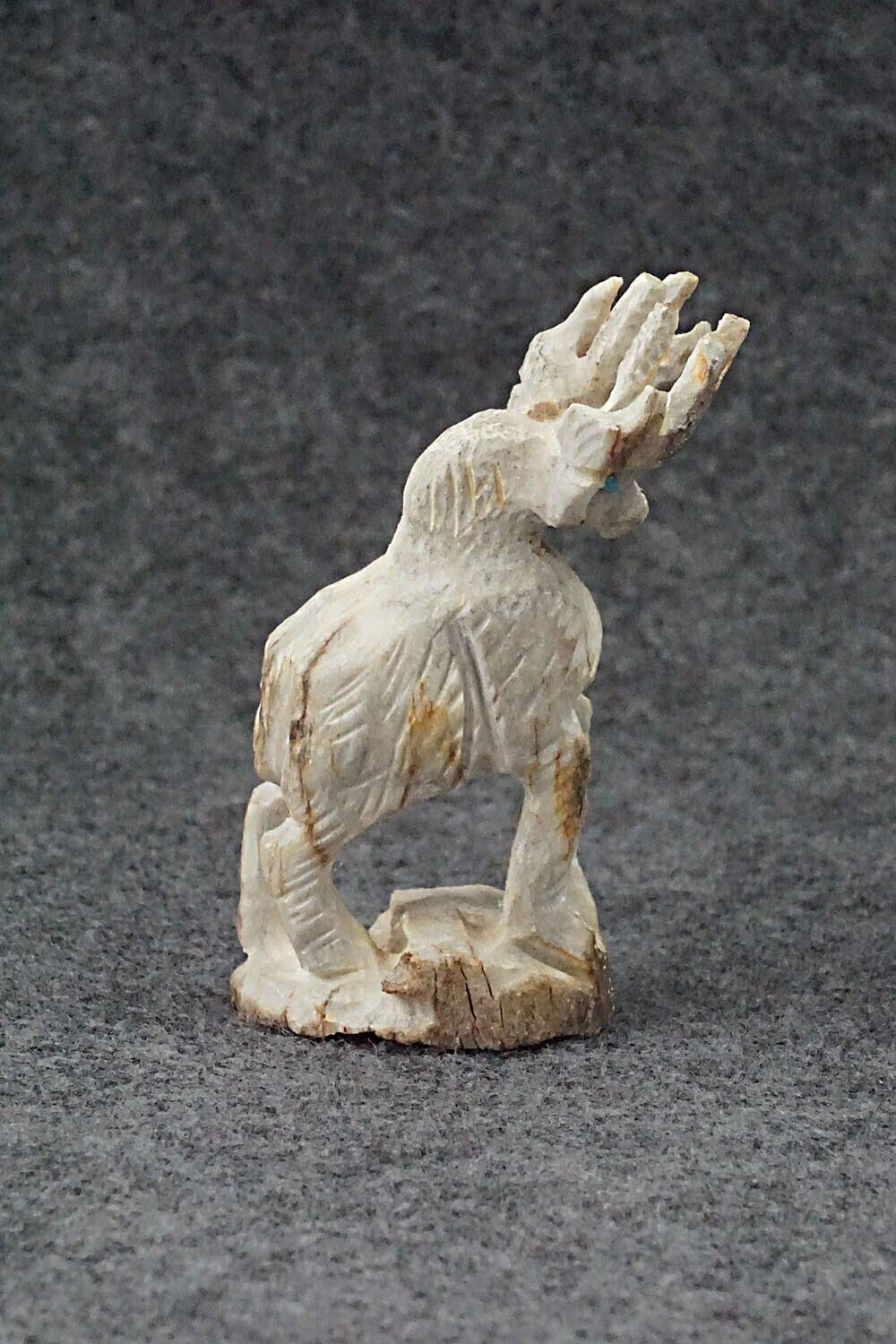 Deer Zuni Fetish Carving - Jerrold Lahaleon