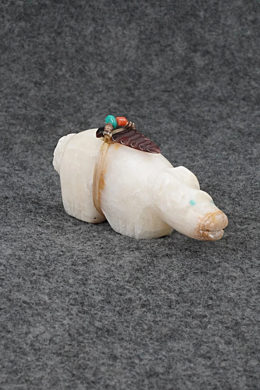 Bear Zuni Fetish Carving - Peter Gasper