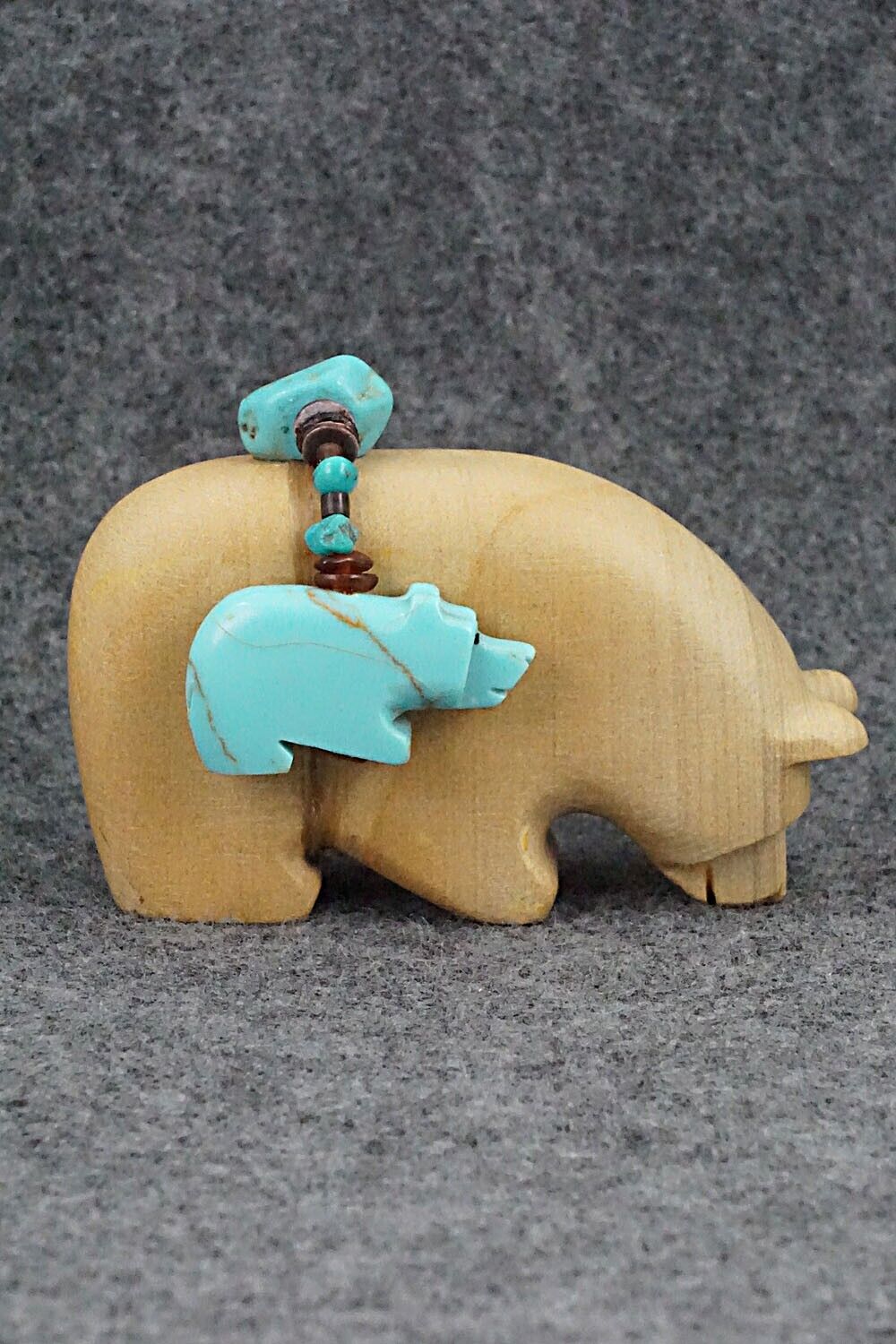 Bear Zuni Fetish Carving - Douglas Martza