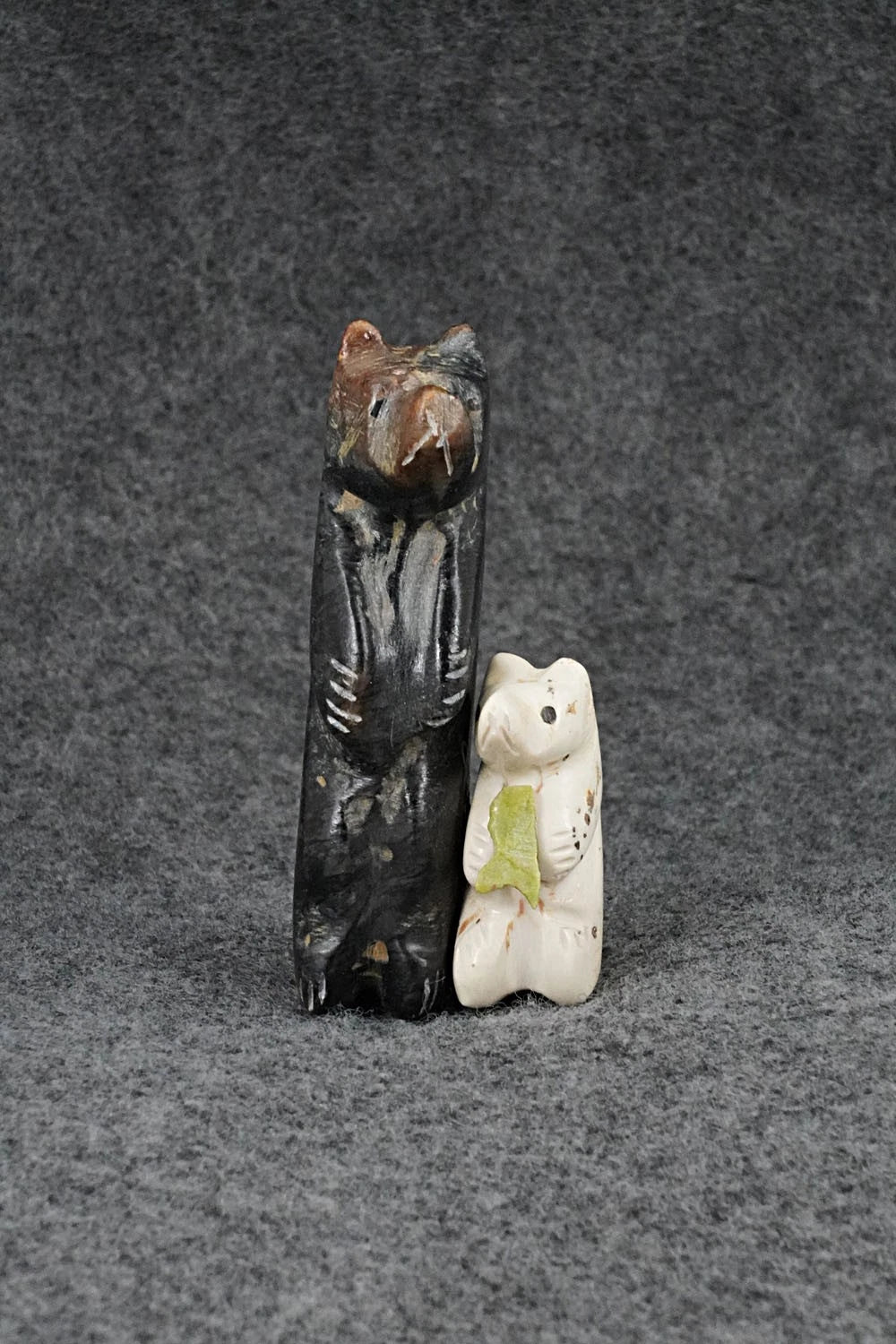 Bear Zuni Fetish Carving - Justin Red Elk