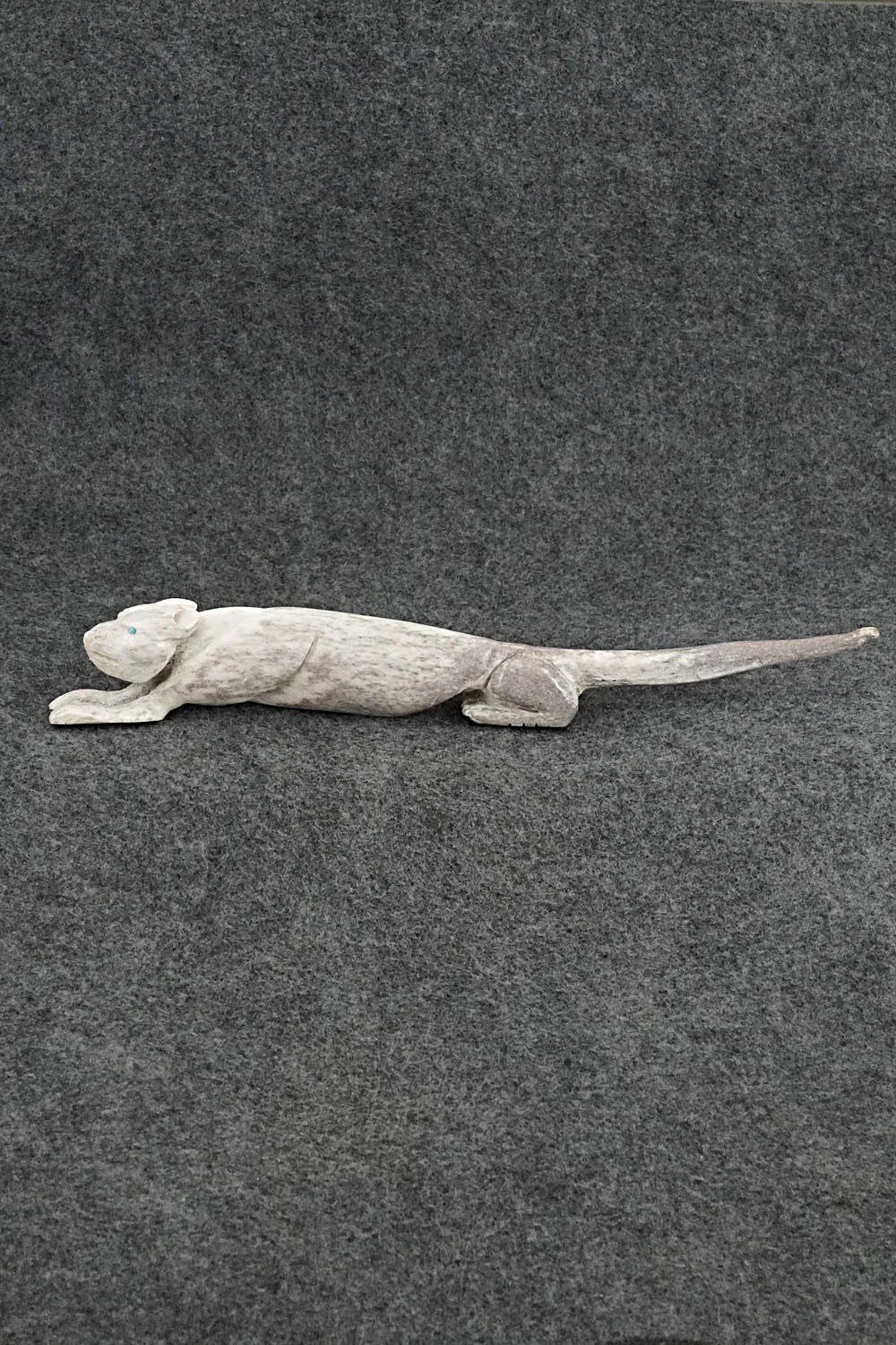 Mountain Lion Zuni Fetish Carving - Garren Ortiz