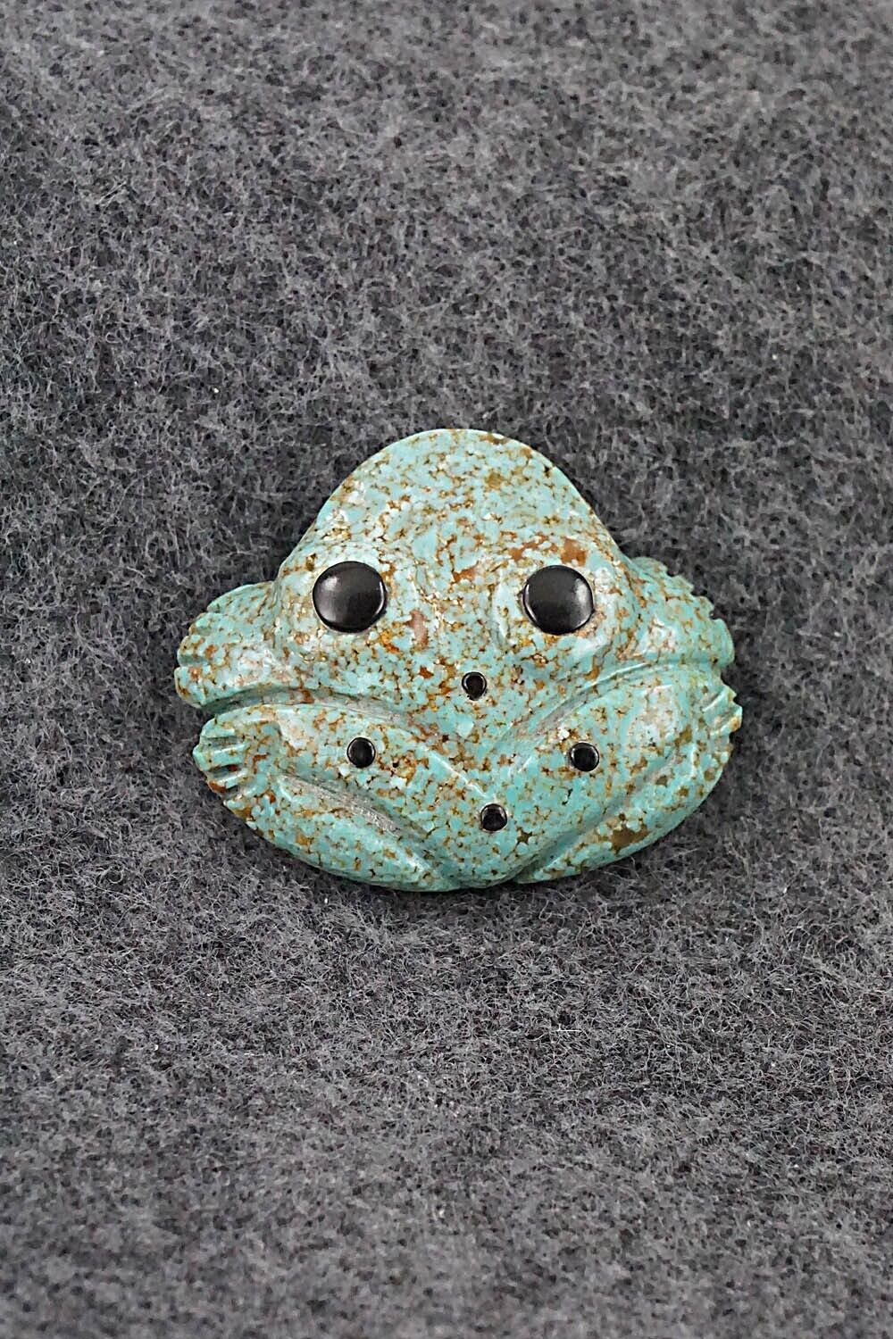 Frog Zuni Fetish Carving - Reynold Lunasee