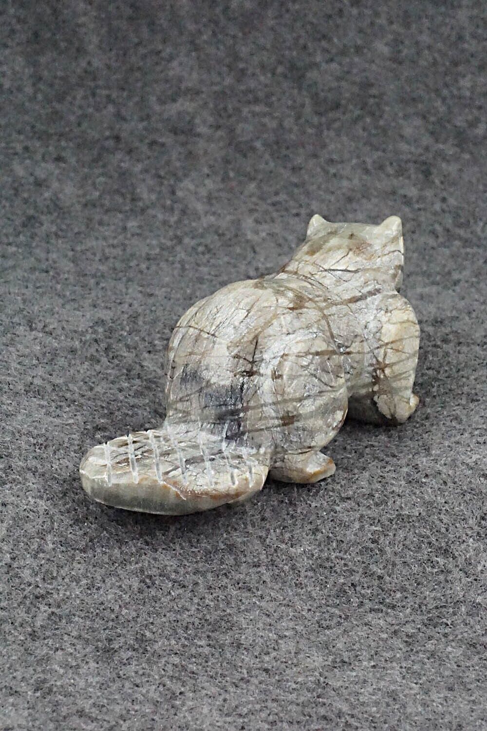 Beaver Zuni Fetish Carving - Freddie Leekya