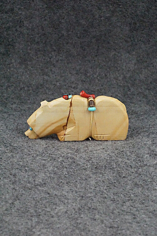 Bear Zuni Fetish Carving - Danette Laate