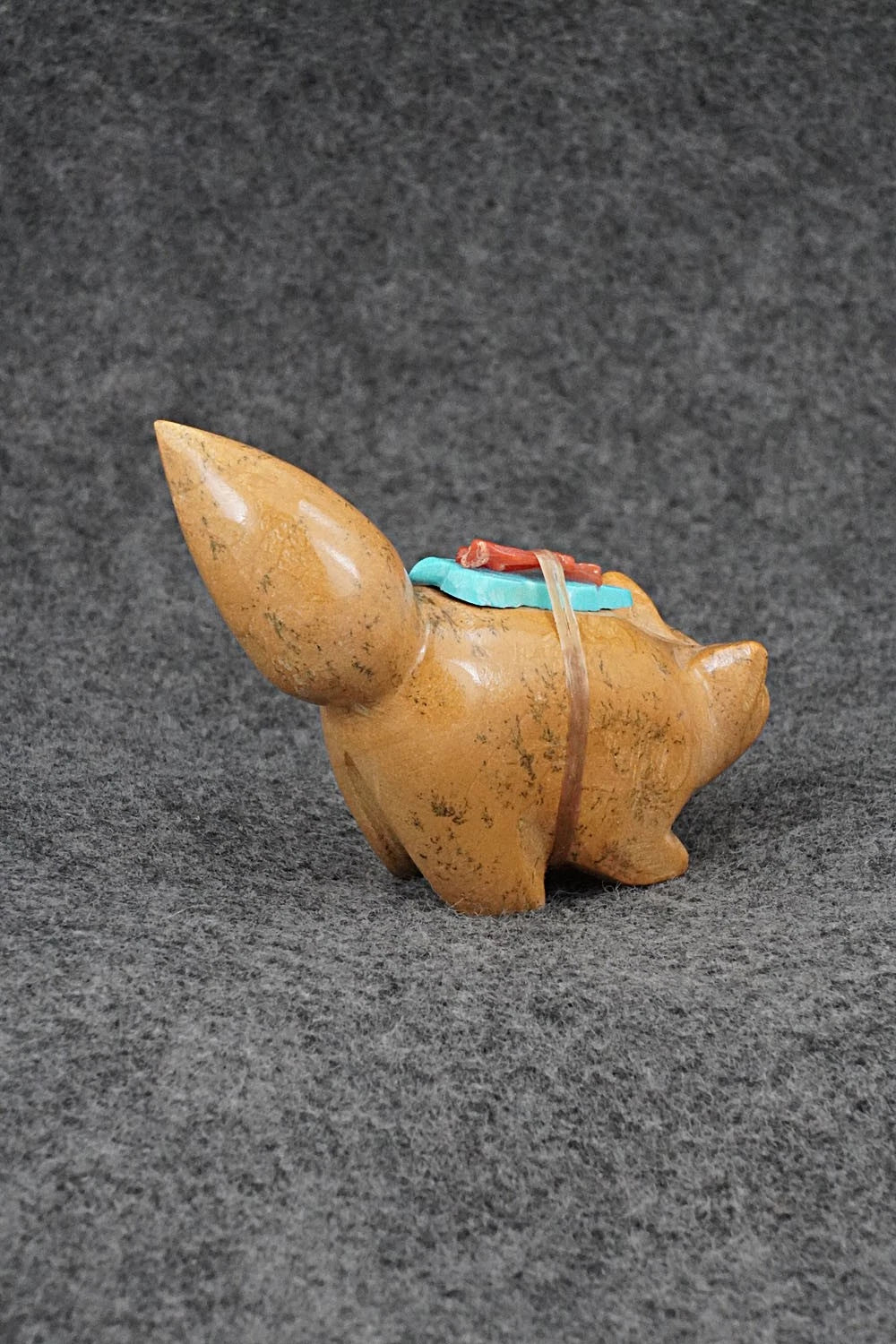 Fox Zuni Fetish Carving - Enrike Leekya