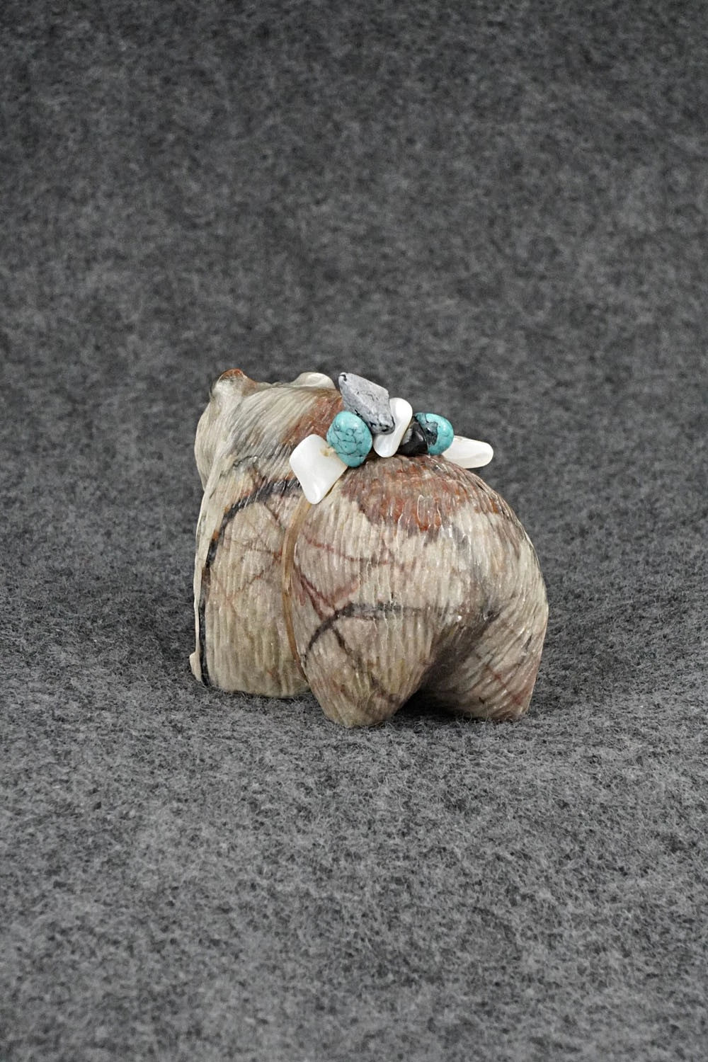 Bear Zuni Fetish Carving - Farlan & Paulette Quam
