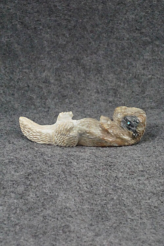 Otter Zuni Fetish Carving - Tony Mackel