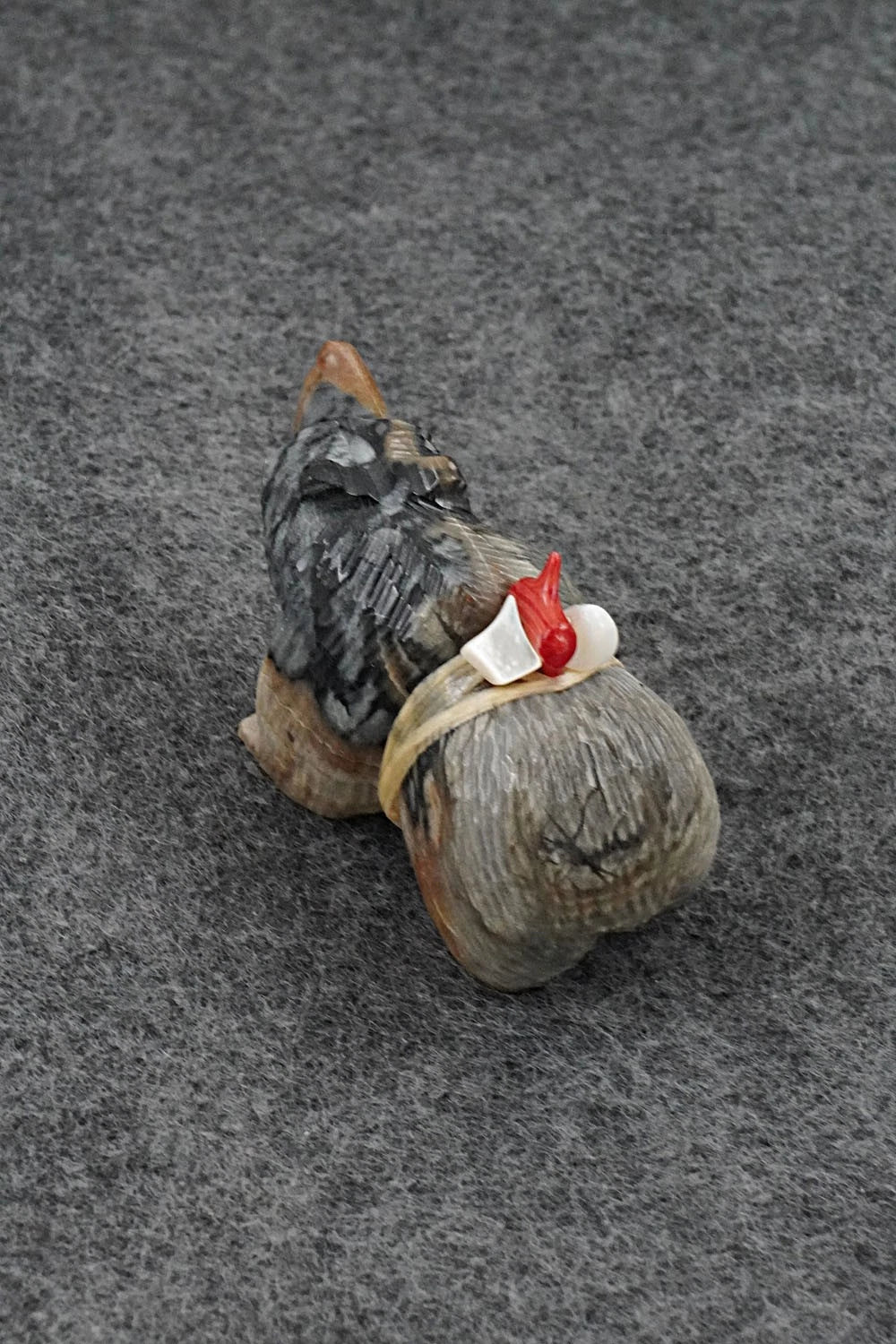 Bear Zuni Fetish Carving - Farlan & Paulette Quam