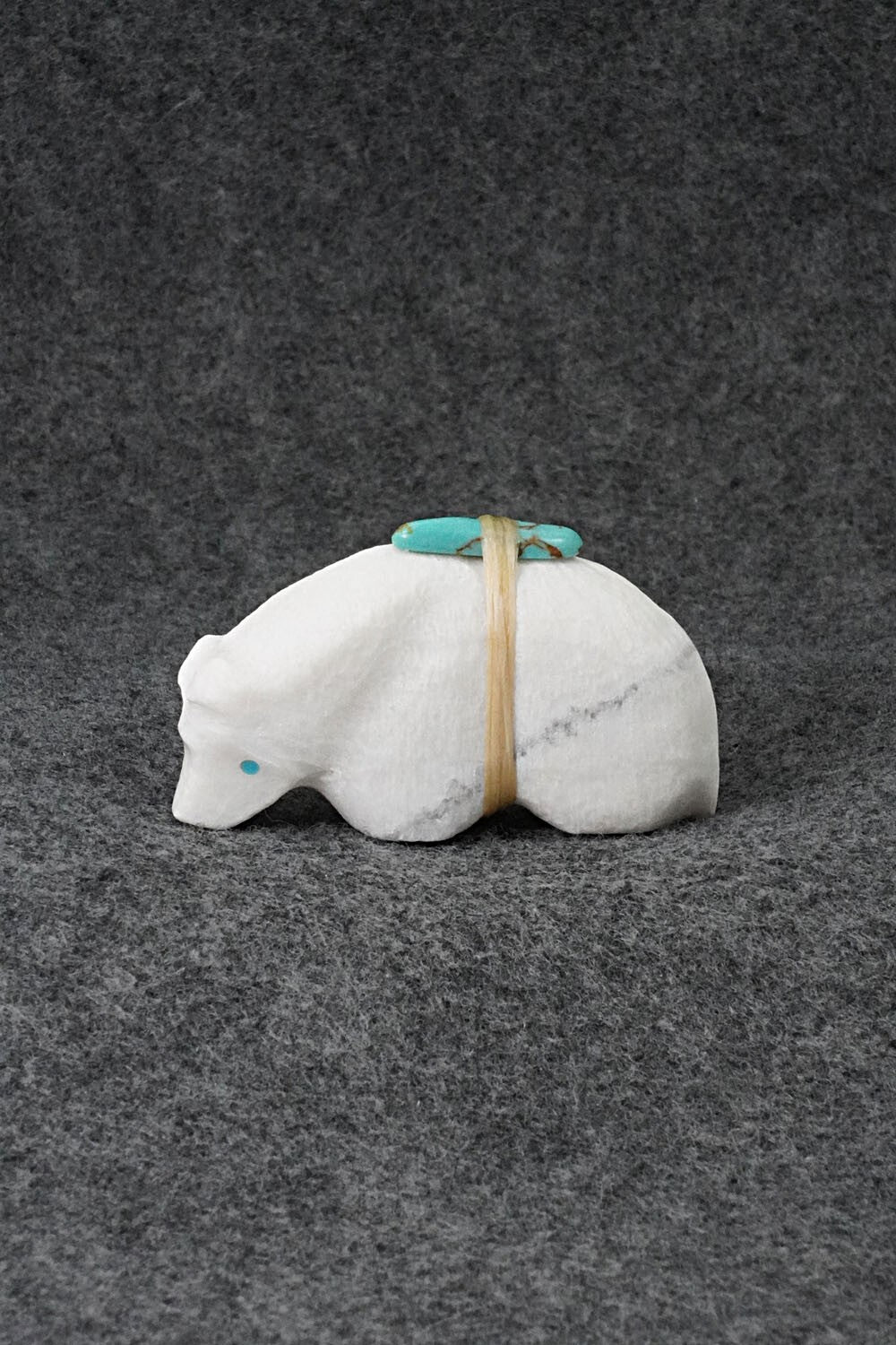 Bear Zuni Fetish Carving - Herbert Halate