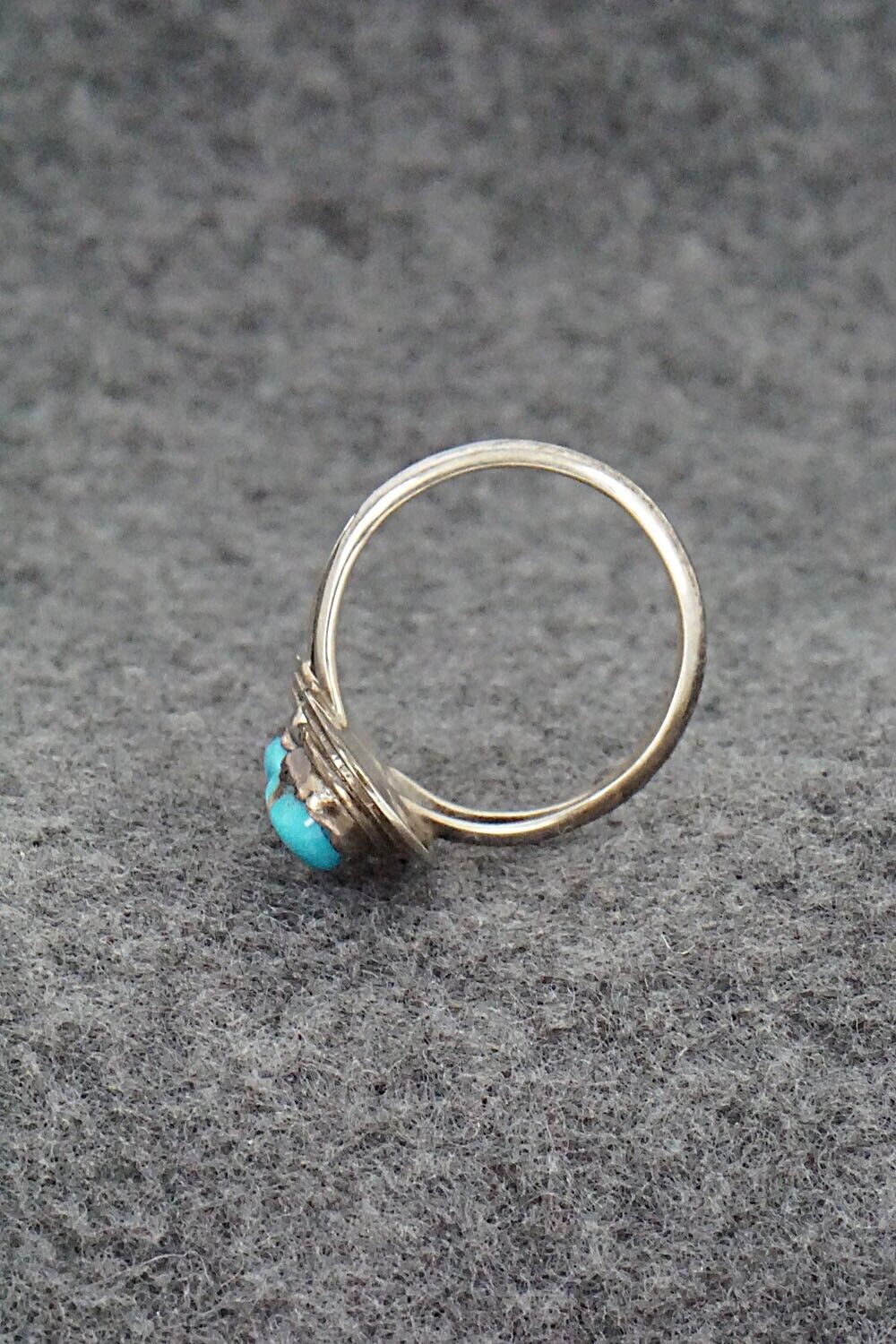 Turquoise & Sterling Silver Ring - Navajo - Size 9