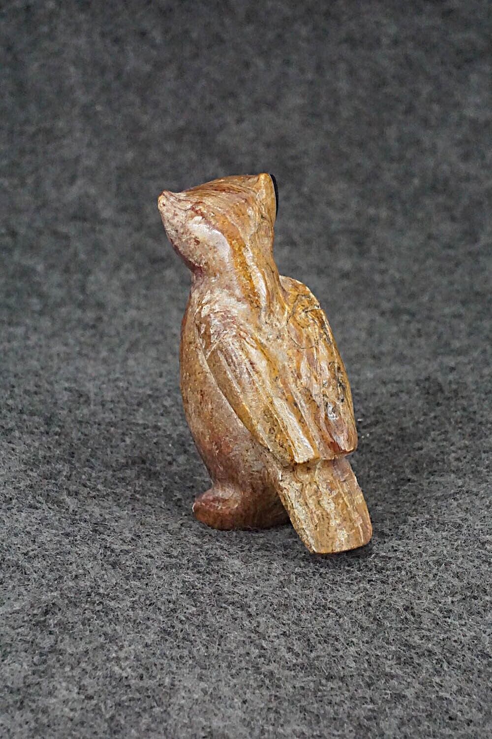 Owl Zuni Fetish Carving - Freddie Leekya