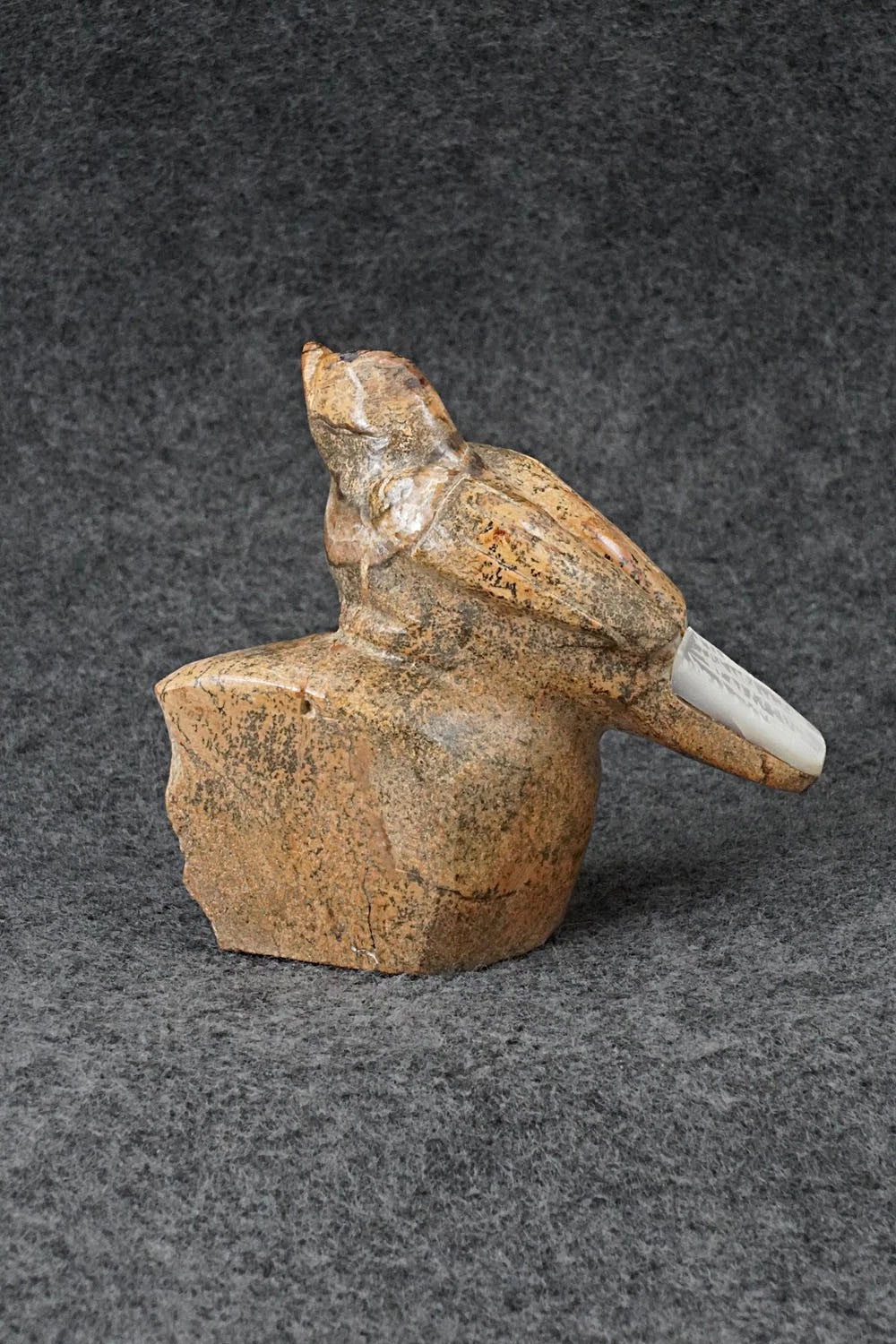 Bird Zuni Fetish Carving - Freddie Leekya