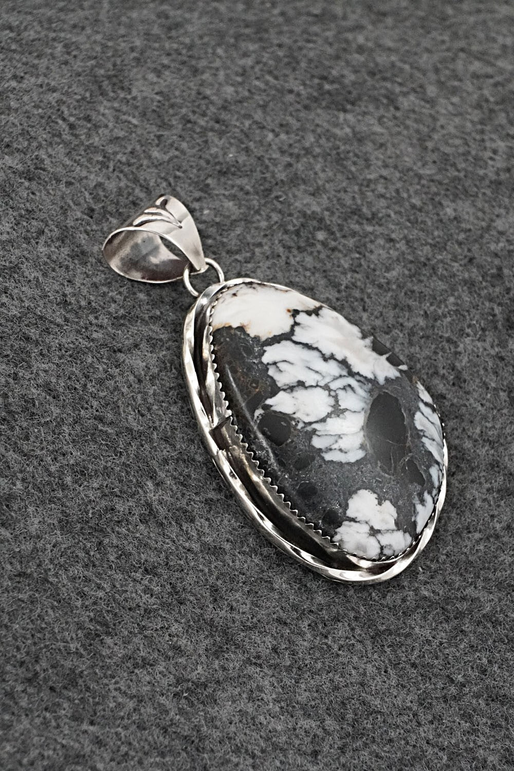 White Buffalo & Sterling Silver Pendant - Ernest Hawthorne