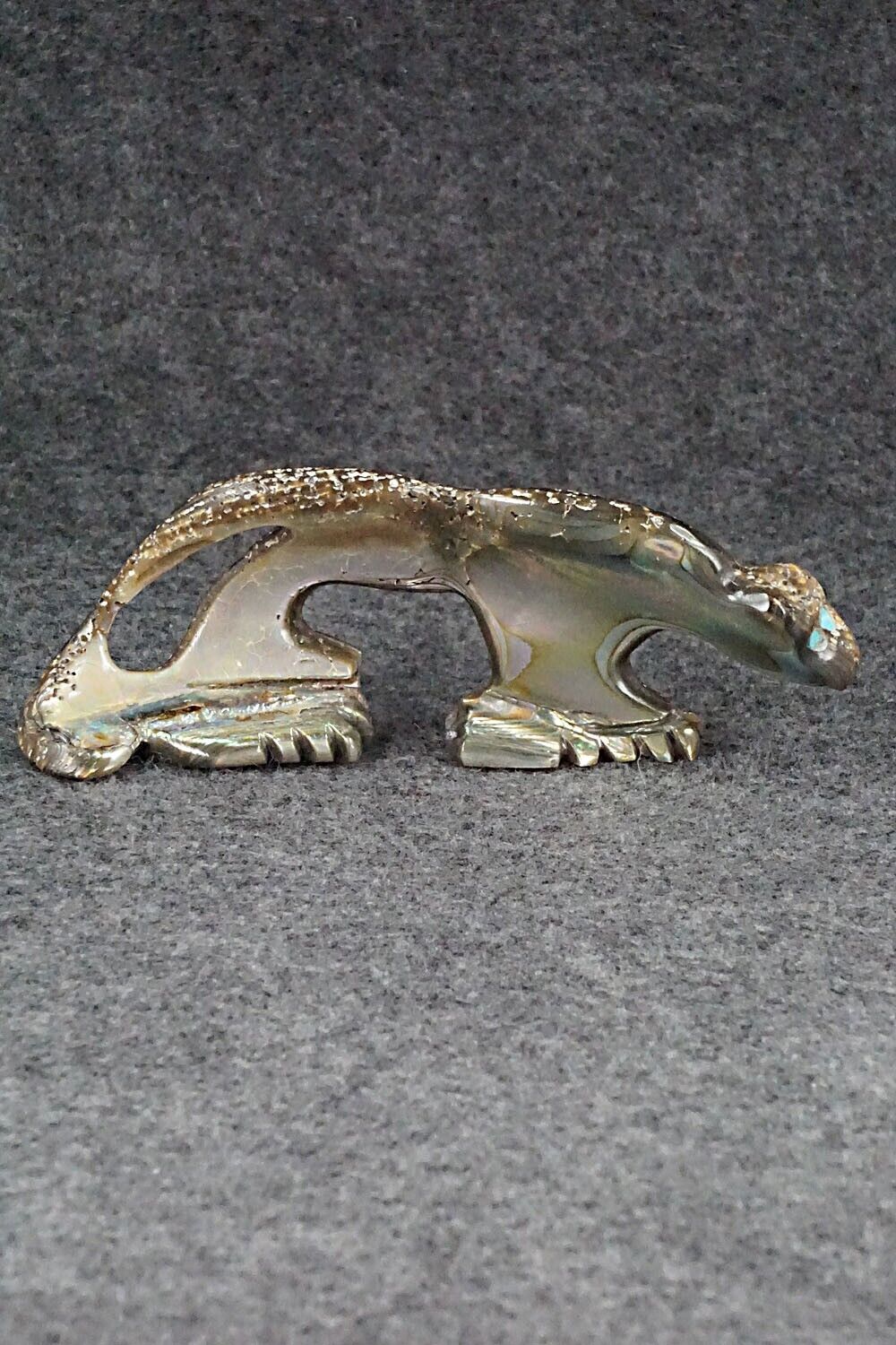 Mountain Lion Zuni Fetish Carving - Jeffrey Yunie