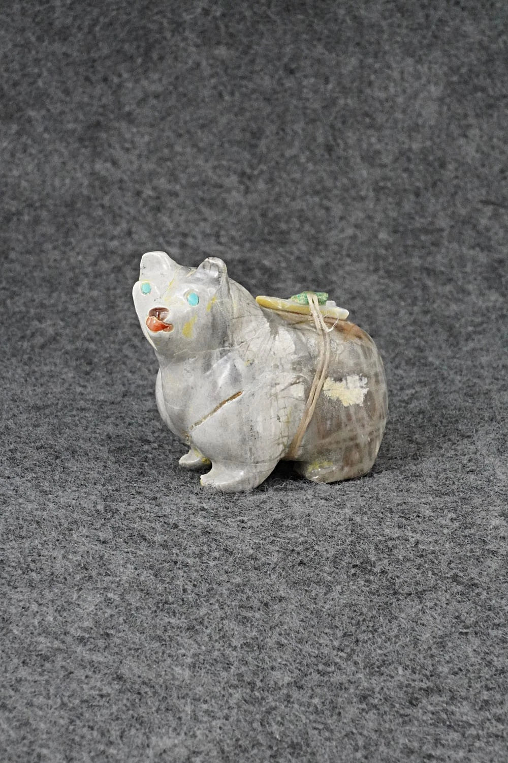 Bear Zuni Fetish Carving - Freddie Leekya